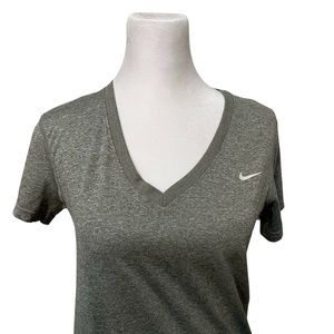 Nike Dri-Fit Women's Size Small Gray Pullover Shirt V-Neck Short Sleeve Casual